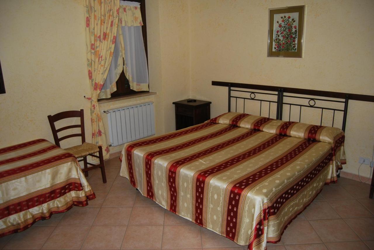 Agriturismo Torre Cristina Aprilia Cameră foto